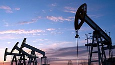 Нефть незначительно подорожала