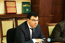 Министр туризма лично встретил первых туристов, прибывших в страну после введения безвизового режима для граждан 7 стран