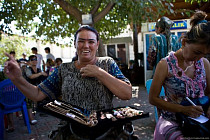 Узбекистанцы поддерживают «реальные демократические преобразования в стране» - опрос