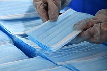 В Узбекистане нарастили производство медицинских масок до 2 млн в сутки