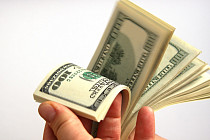 Ўзбекистон Марказий банки нақдсиз валюта сотиш қоидалари қаттиқлашгани ҳақидаги хабарларни рад этди