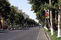 Шавкат Мирзиёев собиқ “Каноп” заводи ҳудуди ва Оққўрғон туманидаги коллежларда бўлди