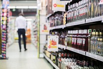В Узбекистане планируют разрешить продажу алкогольной продукции вблизи школ