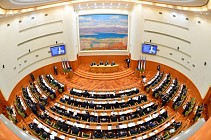 Ўзбекистон парламентида илк марта “ҳукумат соати” ўтказилди
