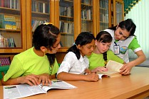 Мирзиеев посетил детский оздоровительный лагерь «Амударье»