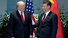 Си Цзиньпин провел телефонный разговор с Д.Трампом