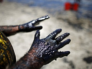 Цены на нефть на ведущих мировых биржах изменились разнонаправленно