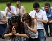 В Кыргызстане зарегистрировано более 3,2 тыс. религиозных организаций, 20 из них признаны судом незаконными