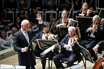 Национальный филармонический оркестр России под управлением Владимира Спивакова выступит в Ташкенте