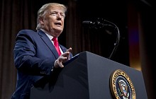 Трамп на год продлил санкции в отношении Ирана 