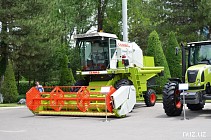 Ўзбекистон президенти $30 млнга қишлоқ хўжалик техникаси экспорт қилишни топширди