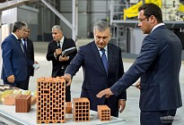 Мирзиеев ознакомился с рядом проектов в Ташобласти
