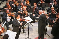 Владимир Спиваков бошчилигидаги Россия филармоник оркестри Тошкентда концерт беради