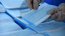 Узбекистан импортировал из Китая 40 тонн сырья для пошива масок