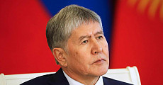 Экс-президент Кыргызстана Алмазбек Атамбаев отказался явиться на допрос в МВД, отослав всех к адвокату