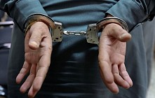 Тошкентда уй олишда ёрдам эвазига $9 мингни олдиндан тўлов сифатида олган гумондор аёл йўлга олинди  