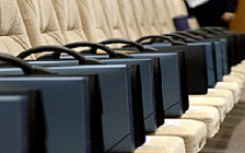 Новый состав правительства Кыргызстана принес присягу в Жогорку Кенеше 