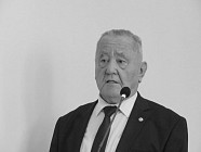 В Узбекистане погиб академик Тура Мирзаев