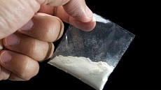 По подозрению в хранении и сбыте наркотиков задержаны сразу 6 сотрудников полиции в Алматинской области
