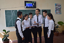 Наманганская школа получила 25 телевизоров от неизвестного предпринимателя