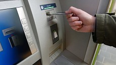 Ўзбекистонликлар йил бошидан буён карталар орқали қарийб 6 трлн сўмни ўзлаштирдилар