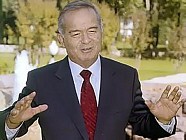 Атамбаев поздравил Ислама Каримова с днем рождения