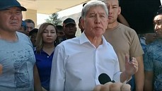 Экс-президента Кыргызстана Атамбаева оставили под арестом до 26 августа