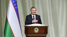 Мирзиёев юқумли бўлмаган касалликларга қарши курашга қўшган ҳиссаси учун мукофотланди