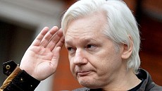 США обвинили основателя WikiLeaks Джулиана Ассанжа в шпионаже