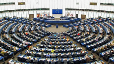 Прекратить все формы политических репрессий призвал Европарламент власти Казахстана