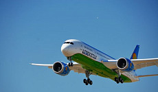 В Ташкент прибывает самолет из Уханя