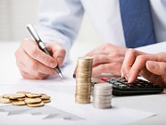Ўзбекистонда амалдорларни нафақат мукофотлаш, балки уларга жарима солиш режалаштирилмоқда 