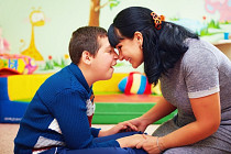 Не имеющим стажа для пенсии матерям с детьми-инвалидами в Узбекистане выделят пособия