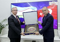 Тошкент ва Анқара қардошлик алоқаларини ўрнатиш тўғрисидаги меморандумни имзолади