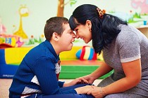 Ўзбекистонда ногирон болалари бўлган пенсия стажига эга бўлмаган оналарга  нафақалар ажратилади 