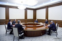 Мирзиёев ва Хейл Афғонистонда тинчлик ўрнатиш масалаларини муҳокама қилдилар