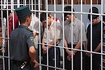 Ўзбекистон президенти илк маротаба Рамазон ҳайитга афв ҳақида қарорни имзолади