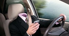 Ўзбекистонда рулда телефонда гаплашганлик учун 608190 сўм жарима тўлаш зарур бўлади