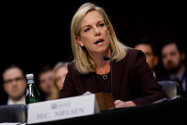 Однополярный мир уходит в прошлое, считает министр внутренней безопасности США