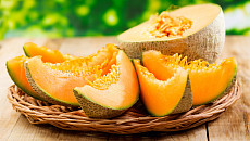 Франция сняла ограничения на импорт узбекских дынь и гранатов