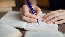 Ўзбекистонда давлат тили тўғрисидаги қонуннинг 30 йиллиги муносабати билан иншолар танлови ўтказилади