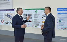 Мирзиеев посетил СП по производству рентгеновского оборудования в Фергане