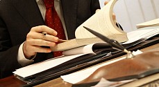Ўзбекистонда адвокатларнинг ҳуқуқлари кенгайтирилади