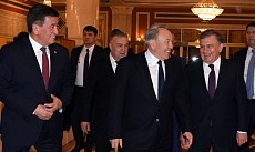 Остона йирик иқтисодий ва молиявий марказдир – Мирзиёев