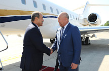 Премьер-министр Узбекистана с рабочим визитом прибыл в Кыргызстан