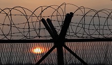 Исследовательская группа из США сообщила о начале демонтажа сооружений на территории ядерного полигона Пхунгери в КНДР