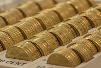 Цена на золото по итогам вечернего межбанковского фиксинга в Лондоне в пятницу повысилась