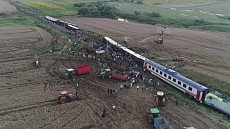 Глава Узбекистана выразил соболезнования президенту Турции