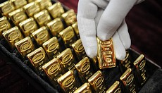 Золото подешевело по итогам вечернего межбанковского фиксинга в Лондоне в пятницу