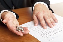 Ўзбекистонда кўчмас мулк учун гербли бланк зарур бўлади